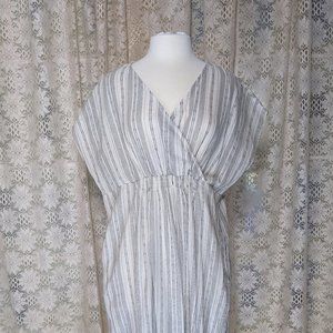 Black and White Suzanne Betro Maxi Dress, new no tags